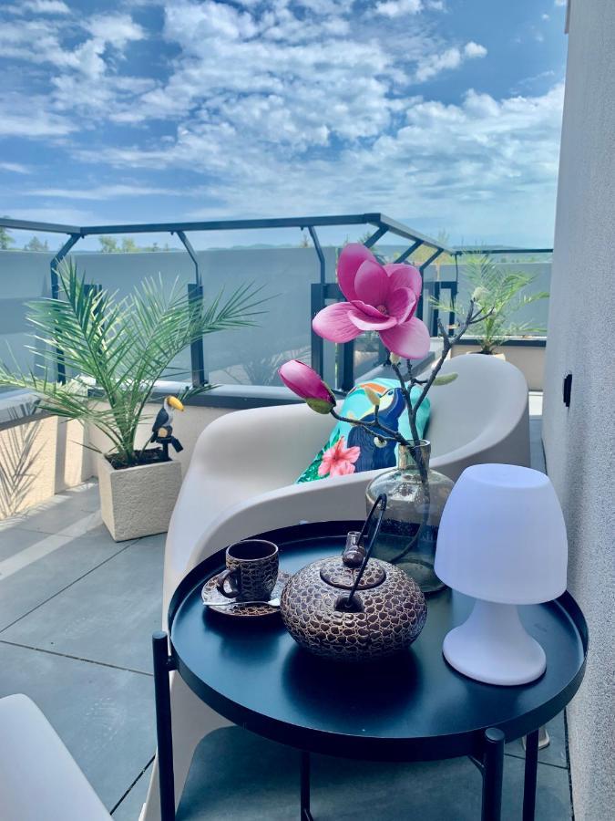 Madagascar Apartman Кестели Екстериор снимка